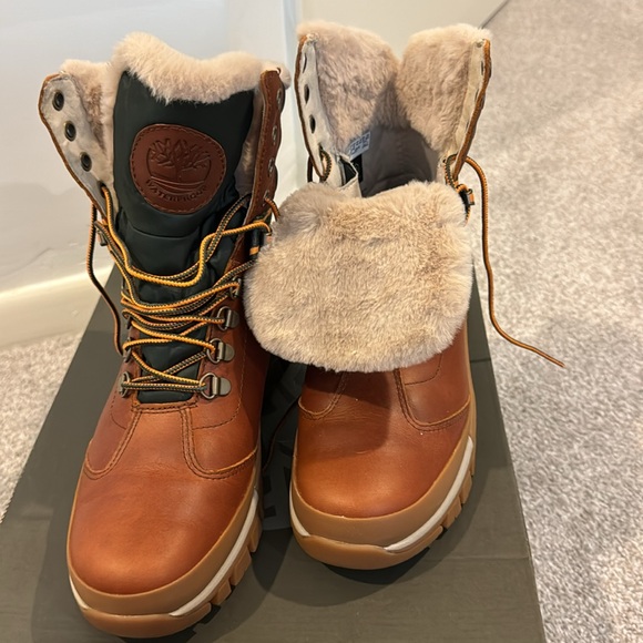 Women’s Timberland boots - Picture 5 of 6